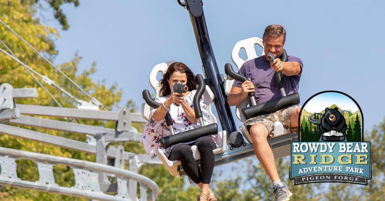 A Bear'S Alpine Splash Villa Pigeon Forge Luaran gambar